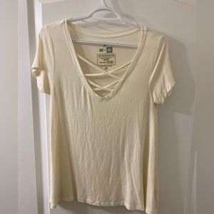 White t shirt size small